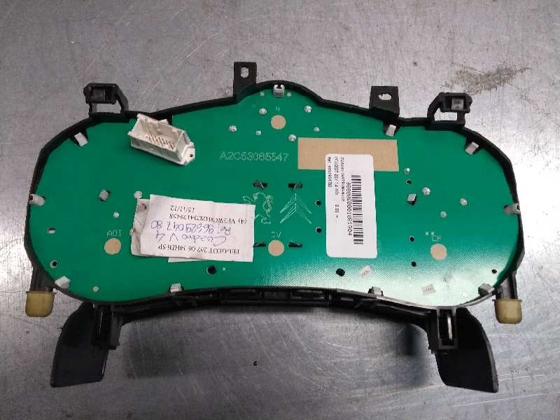 Recambio de cuadro instrumentos para peugeot 207 1.4 hdi referencia OEM IAM 9662904780  