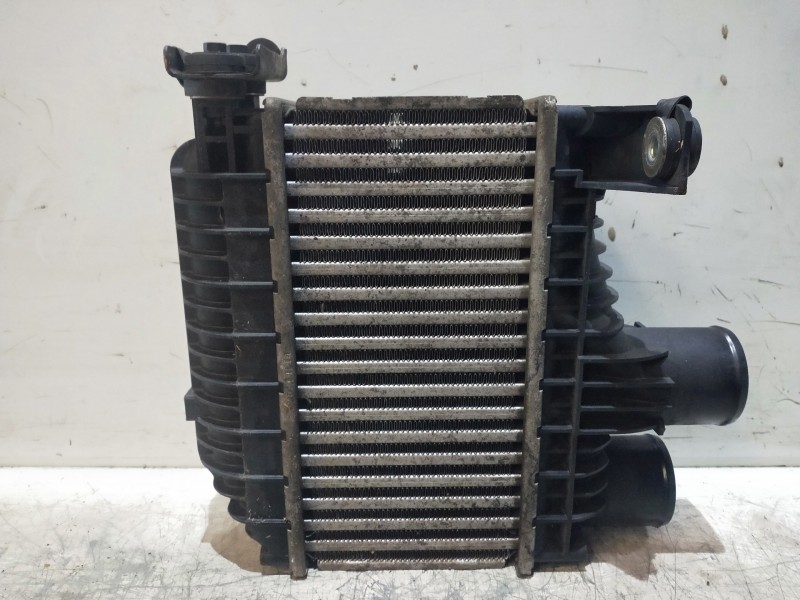 Recambio de intercooler para toyota corolla (e12) 2.0 d-4d linea luna berlina referencia OEM IAM   