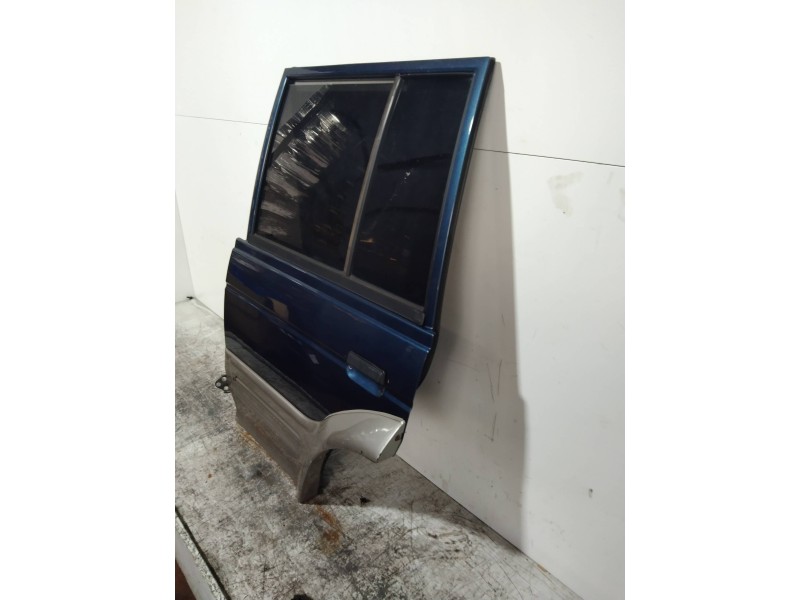 Recambio de puerta trasera izquierda para mitsubishi galloper (hyundai) 2.5 td (5-ptas.) referencia OEM IAM   