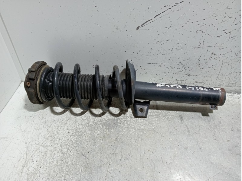 Recambio de amortiguador delantero derecho para seat altea (5p1) arena referencia OEM IAM 1T0413031HE 824904004440 