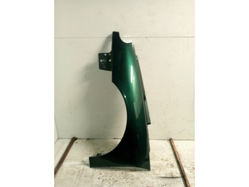 Recambio de aleta delantera izquierda para renault laguna (b56) 2.2 dt rxe referencia OEM IAM   