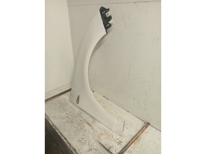 Recambio de aleta delantera derecha para opel zafira (c) excellence start/stop referencia OEM IAM   