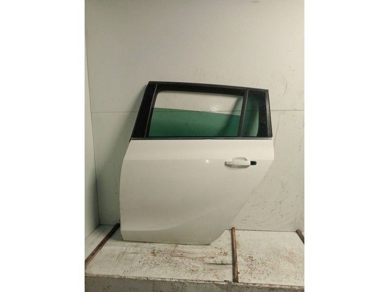 Recambio de puerta trasera izquierda para opel zafira (c) excellence start/stop referencia OEM IAM  5P 