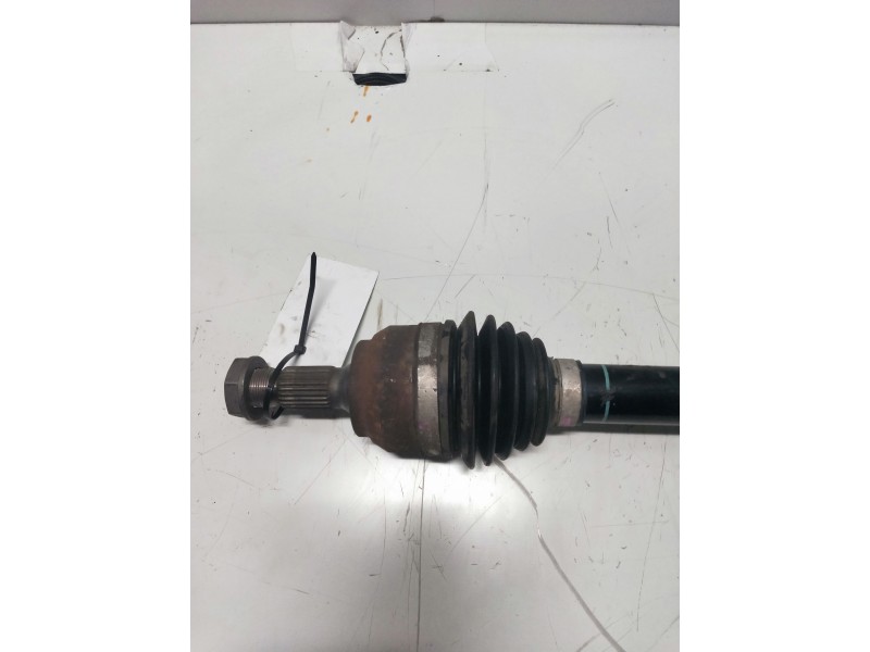 Recambio de transmision delantera izquierda para citroen c4 berlina lx referencia OEM IAM 9670881880  