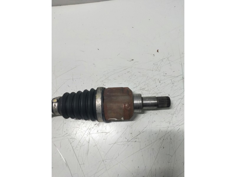 Recambio de transmision delantera izquierda para citroen c4 berlina lx referencia OEM IAM 9670881880  