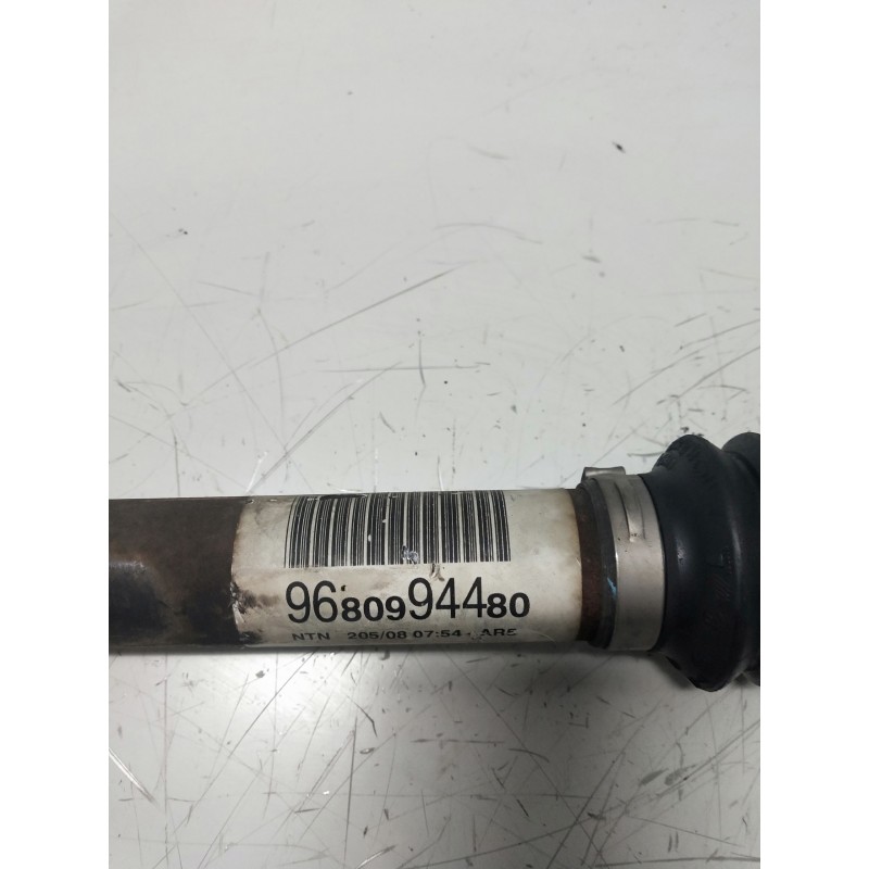 Recambio de transmision delantera izquierda para citroen c4 berlina 1.4 16v referencia OEM IAM 9680994480  