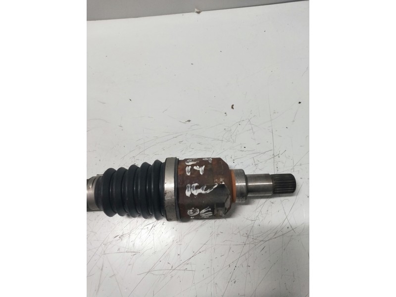 Recambio de transmision delantera izquierda para citroen c4 berlina 1.4 16v referencia OEM IAM 9680994480  