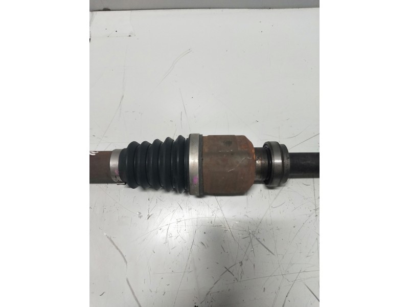 Recambio de transmision delantera derecha para citroen c4 berlina lx referencia OEM IAM 9680194580  