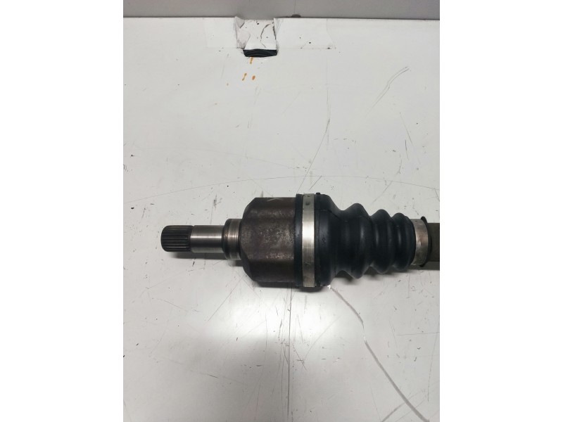 Recambio de transmision delantera izquierda para citroen c4 berlina collection referencia OEM IAM 9637117780  