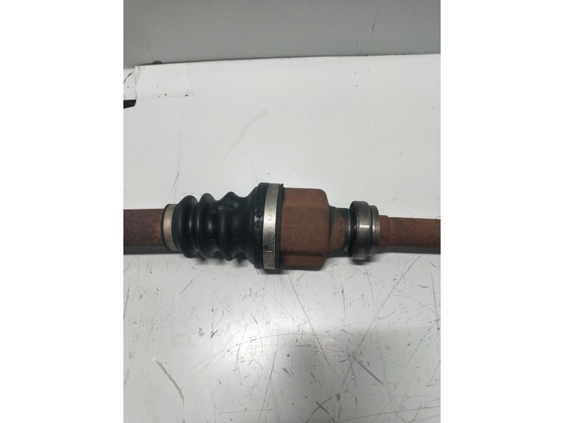 Recambio de transmision delantera derecha para citroen c4 berlina lx referencia OEM IAM 9636786880  