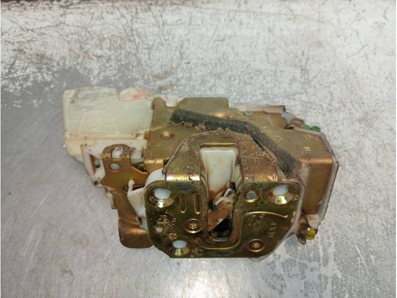 Recambio de motor cierre centralizado delantero derecho para nissan pick-up (d22) 2.5 16v turbodiesel cat referencia OEM IAM 805