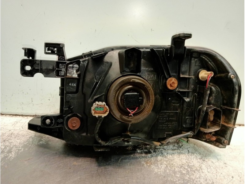 Recambio de faro derecho para nissan pick-up (d22) 2.5 16v turbodiesel cat referencia OEM IAM   