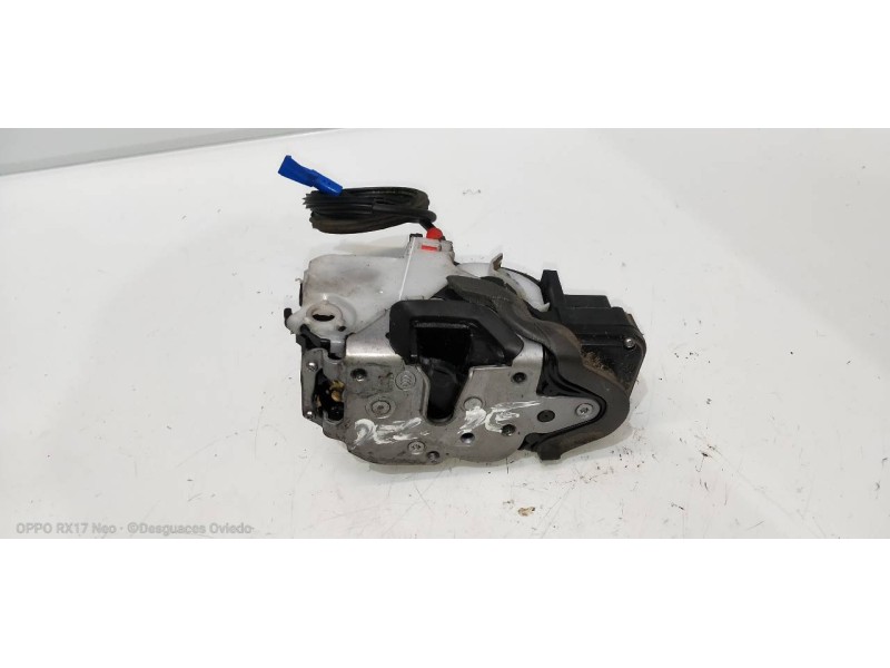 Recambio de motor cierre centralizado delantero derecho para opel zafira (c) excellence start/stop referencia OEM IAM 13579523  