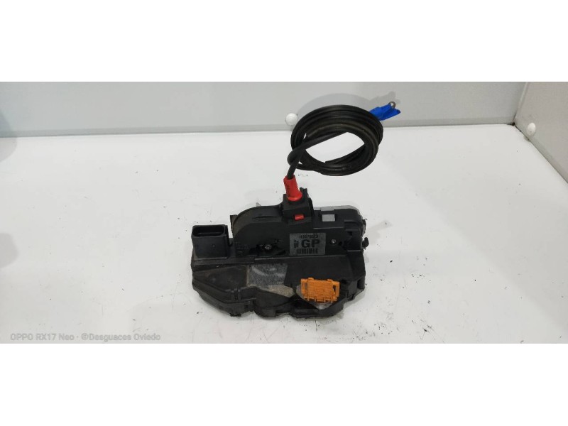 Recambio de motor cierre centralizado delantero derecho para opel zafira (c) excellence start/stop referencia OEM IAM 13579523  