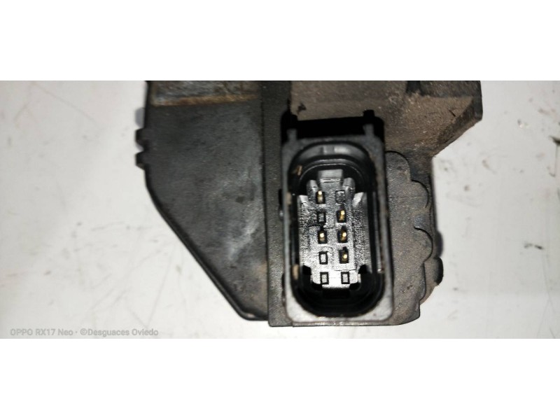 Recambio de motor cierre centralizado trasero izquierdo para opel zafira (c) excellence start/stop referencia OEM IAM 13579557  