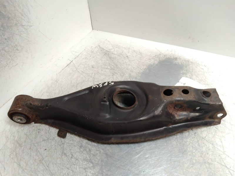 Recambio de brazo suspension inferior trasero izquierdo para mercedes clase c (w203) familiar 2.2 cdi cat referencia OEM IAM   