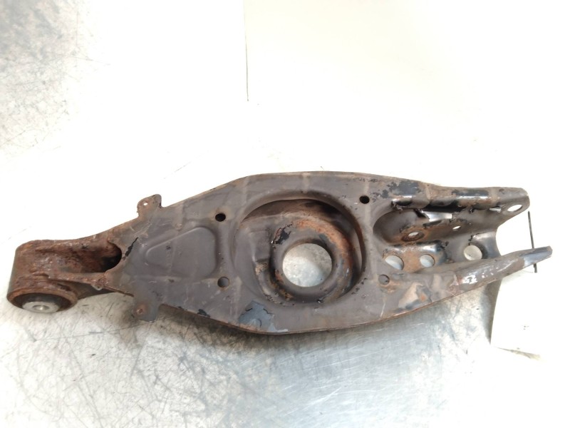 Recambio de brazo suspension inferior trasero izquierdo para mercedes clase c (w203) familiar 2.2 cdi cat referencia OEM IAM   