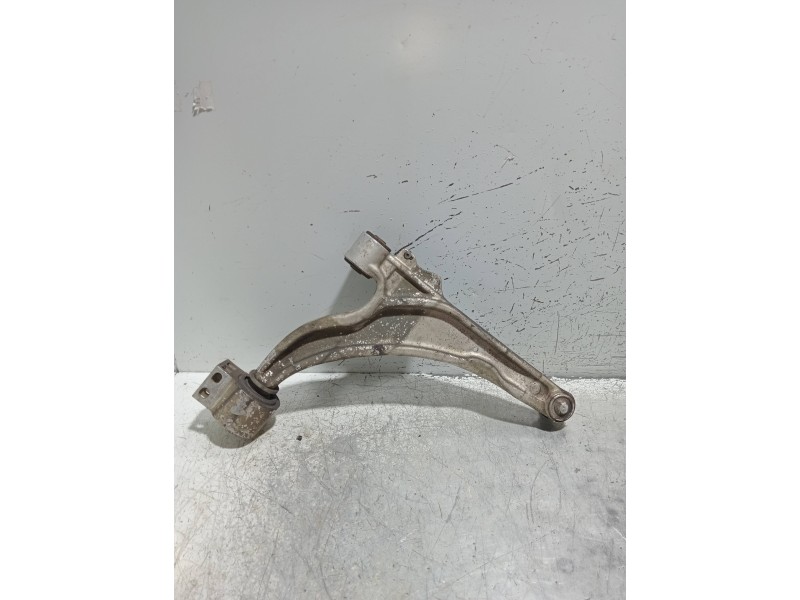 Recambio de brazo suspension inferior delantero izquierdo para opel zafira (c) excellence start/stop referencia OEM IAM   