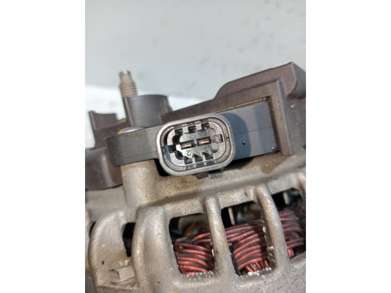 Recambio de alternador para opel zafira (c) excellence start/stop referencia OEM IAM 39047352  