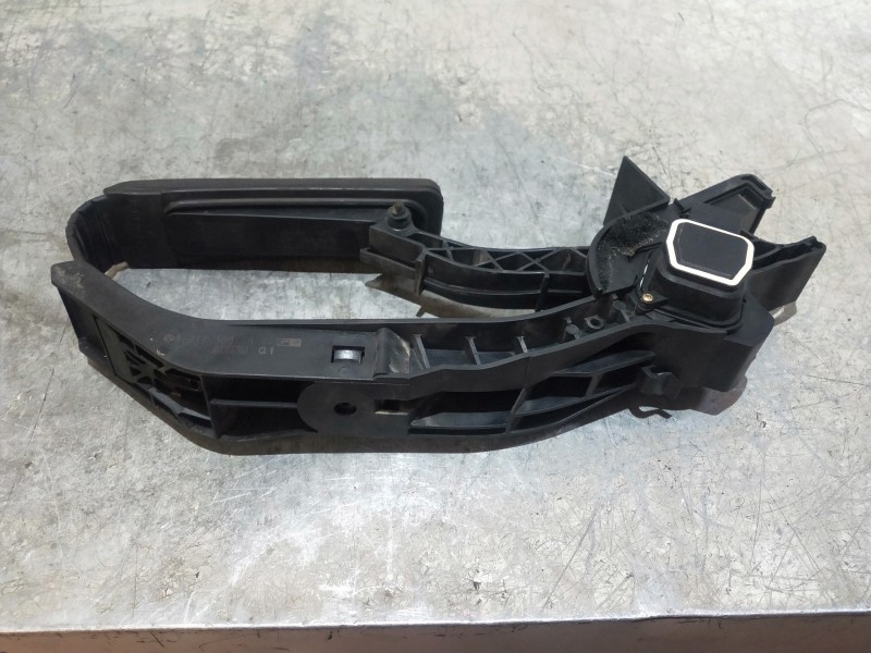 Recambio de potenciometro pedal para mercedes clase clk (w209) coupe 220 cdi (209.308) referencia OEM IAM A21130000804  