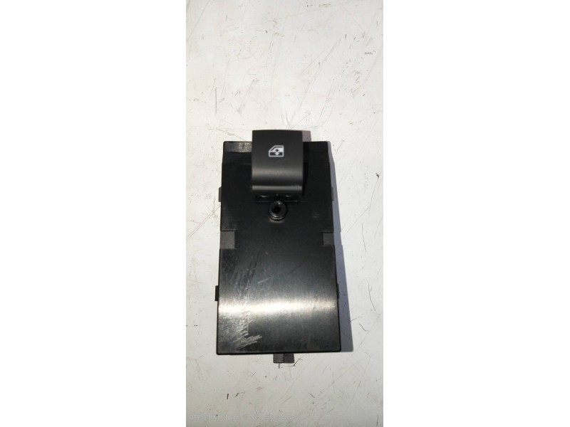 Recambio de mando elevalunas delantero derecho para opel zafira (c) excellence start/stop referencia OEM IAM 22915102  