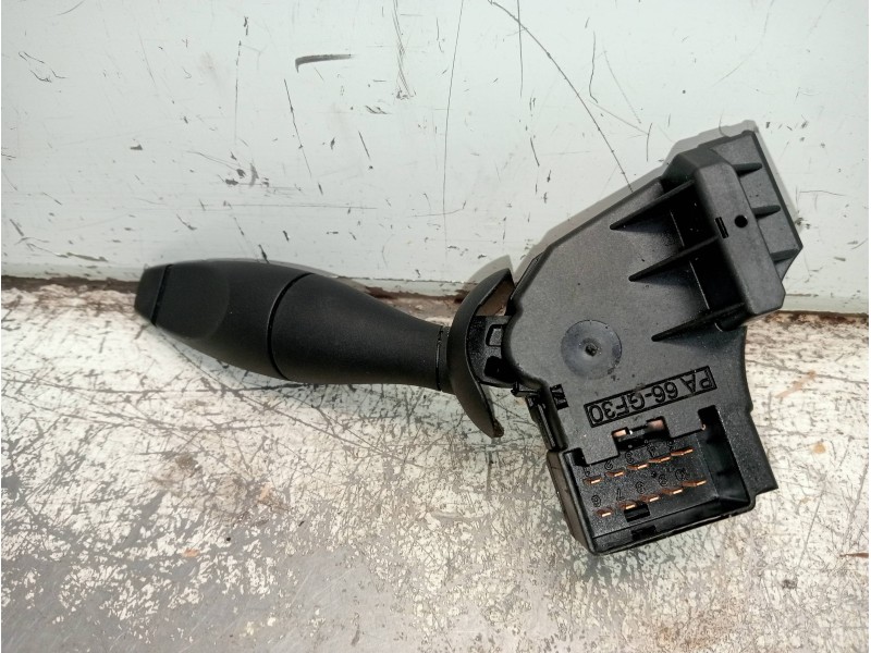 Recambio de mando limpia para ford fusion (cbk) ambiente referencia OEM IAM 17A553AA  