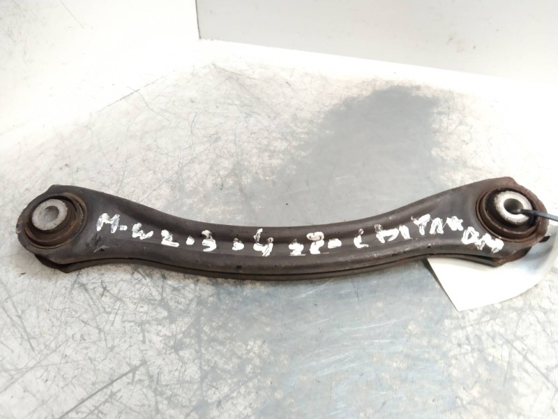 Recambio de brazo suspension inferior trasero derecho para mercedes clase c (w203) familiar 2.2 cdi cat referencia OEM IAM   
