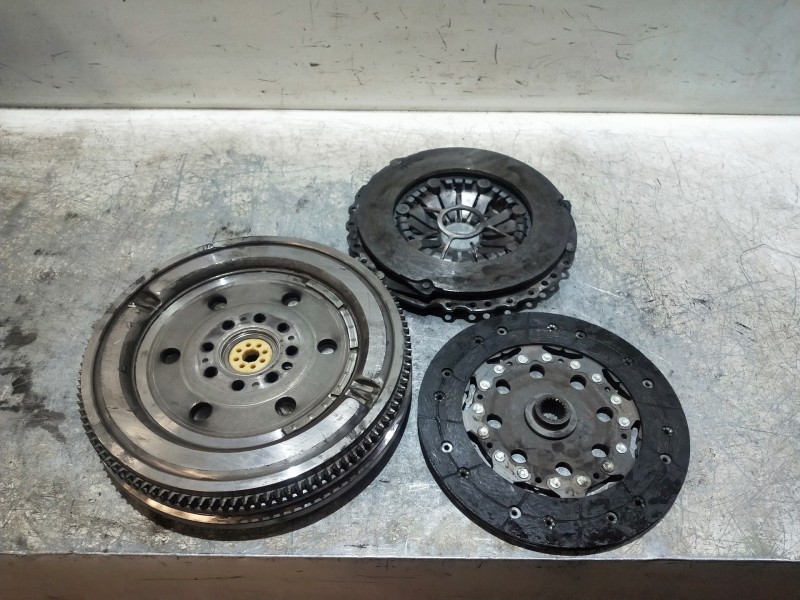 Recambio de kit embrague para hyundai santa fe (sm) 2.0 crdi cat referencia OEM IAM   