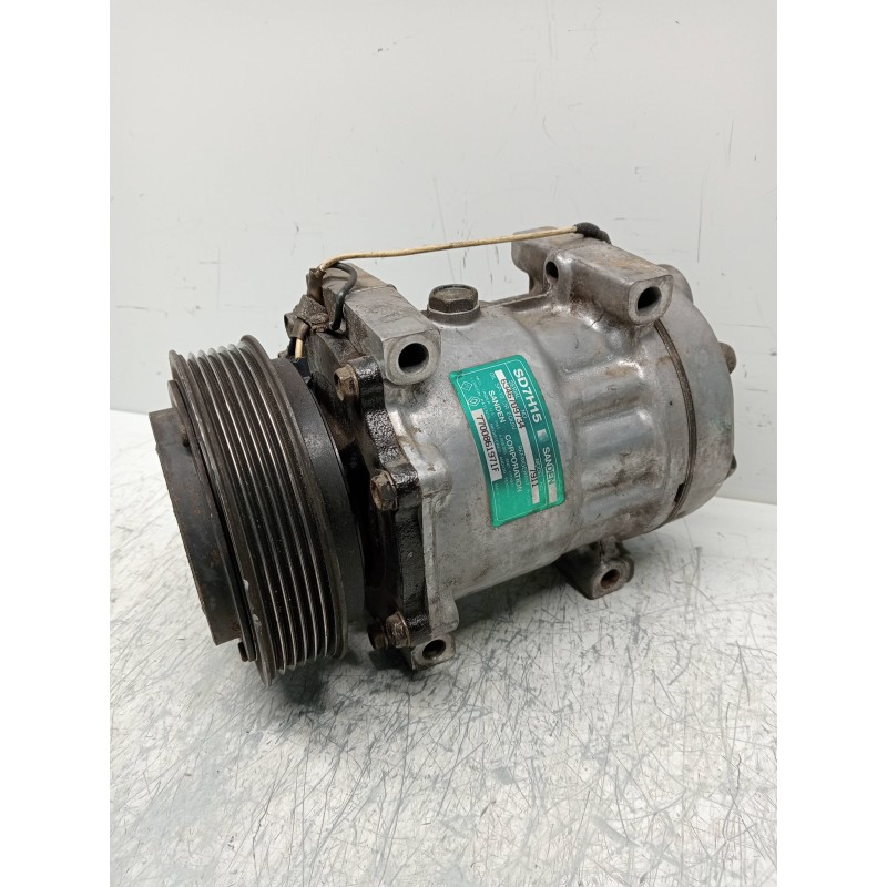 Recambio de compresor aire acondicionado para renault laguna (b56) 2.2 dt rxe referencia OEM IAM SD7H157911 7700861971F 