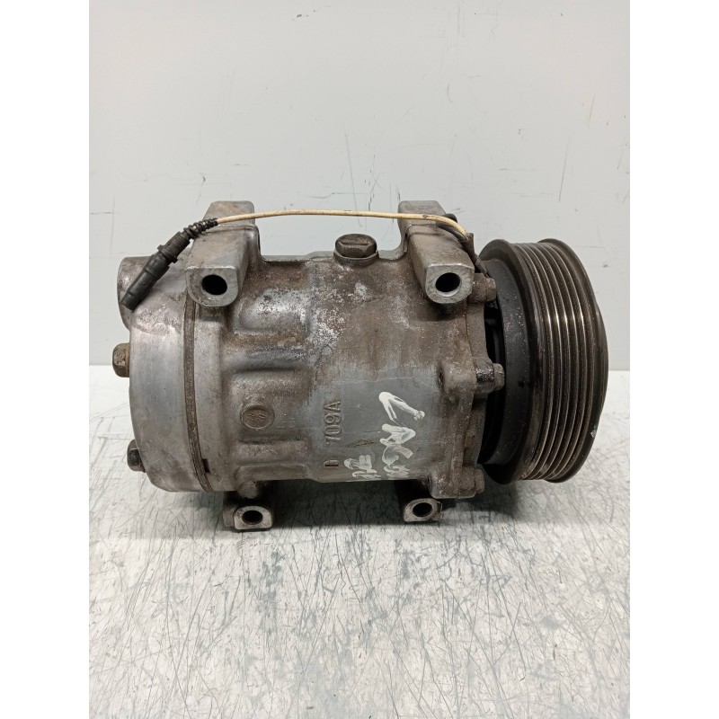 Recambio de compresor aire acondicionado para renault laguna (b56) 2.2 dt rxe referencia OEM IAM SD7H157911 7700861971F 