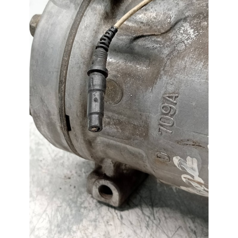 Recambio de compresor aire acondicionado para renault laguna (b56) 2.2 dt rxe referencia OEM IAM SD7H157911 7700861971F 
