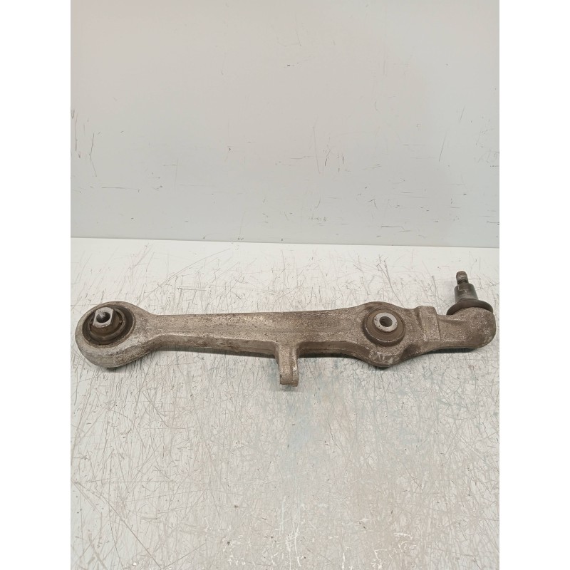 Recambio de brazo suspension inferior delantero izquierdo para audi a4 berlina (b5) 1.9 tdi referencia OEM IAM 4D0407155J  