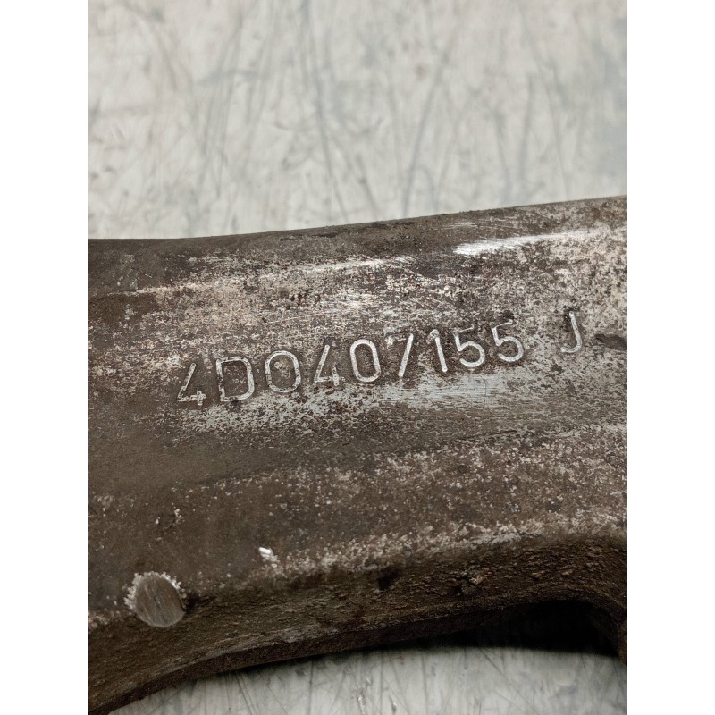 Recambio de brazo suspension inferior delantero izquierdo para audi a4 berlina (b5) 1.9 tdi referencia OEM IAM 4D0407155J  