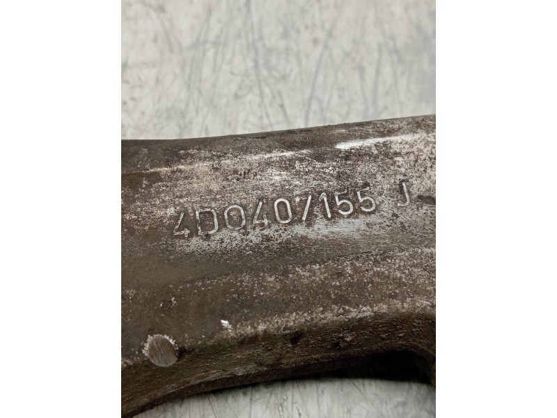 Recambio de brazo suspension inferior delantero izquierdo para audi a4 berlina (b5) 1.9 tdi referencia OEM IAM 4D0407155J  