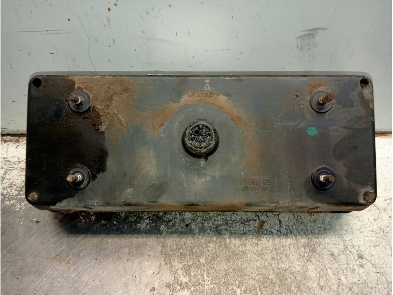 Recambio de piloto trasero derecho para iveco daily caja cerrada (1999 =>) 2.8 diesel cat referencia OEM IAM   