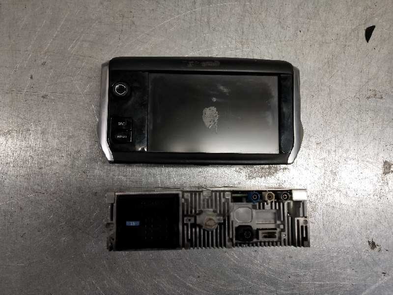 Recambio de sistema navegacion gps para peugeot 208 active referencia OEM IAM 9811066580 041307500 