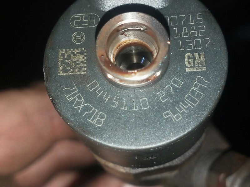 Recambio de inyector para chevrolet cruze ls+ referencia OEM IAM 0445110270 96440397 BOSCH