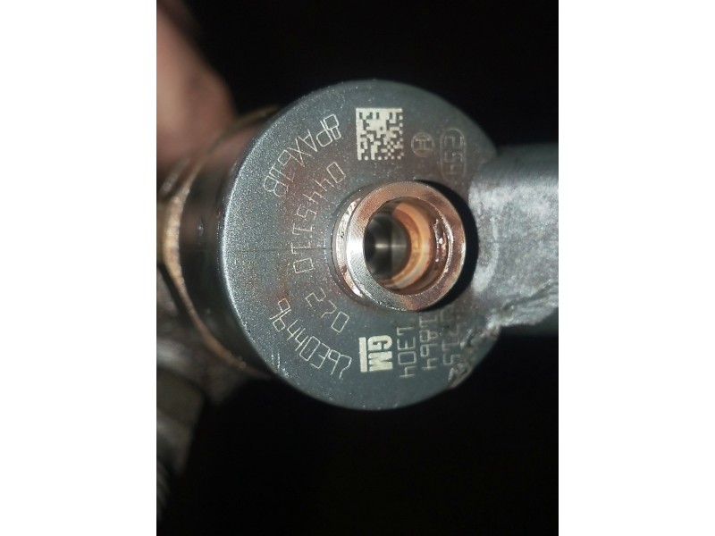 Recambio de inyector para chevrolet cruze ls+ referencia OEM IAM 0445110270 96440397 BOSCH