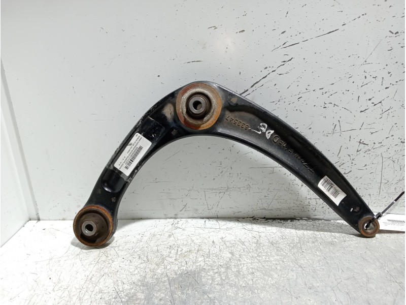 Recambio de brazo suspension inferior delantero derecho para citroen c4 lim. live edition referencia OEM IAM   