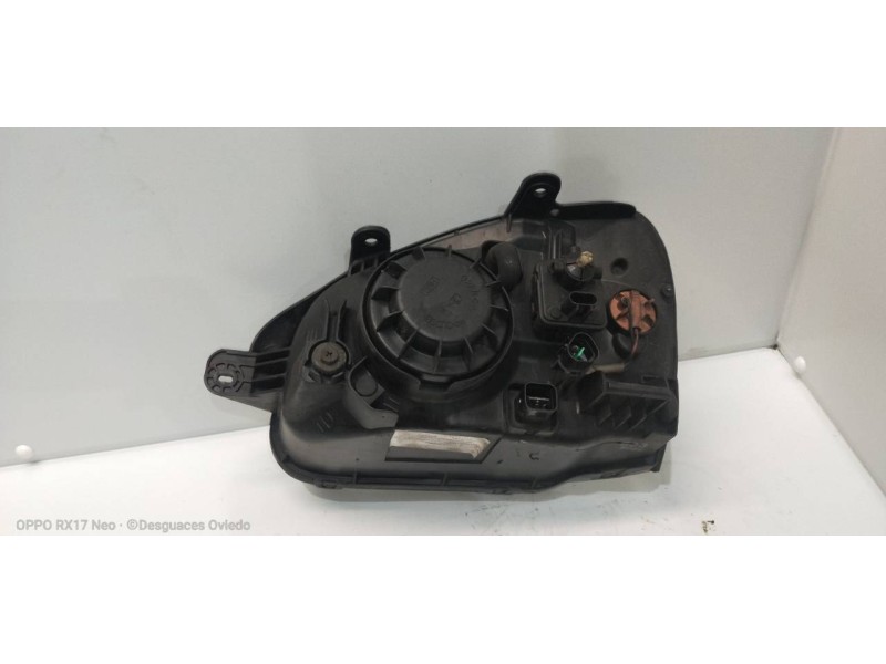 Recambio de faro derecho para hyundai santa fe (sm) 2.0 crdi cat referencia OEM IAM   