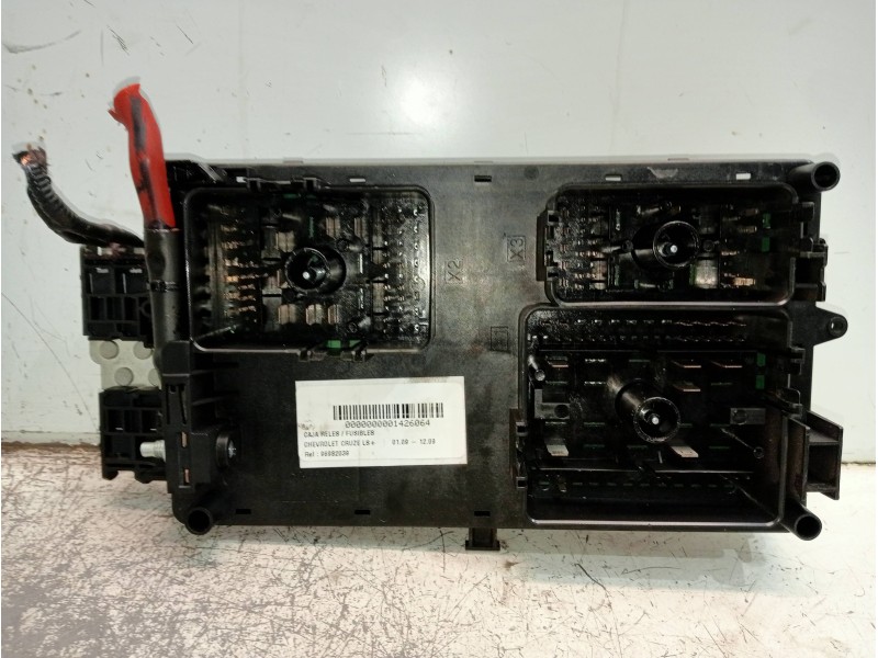 Recambio de caja reles / fusibles para chevrolet cruze ls+ referencia OEM IAM 96982039  
