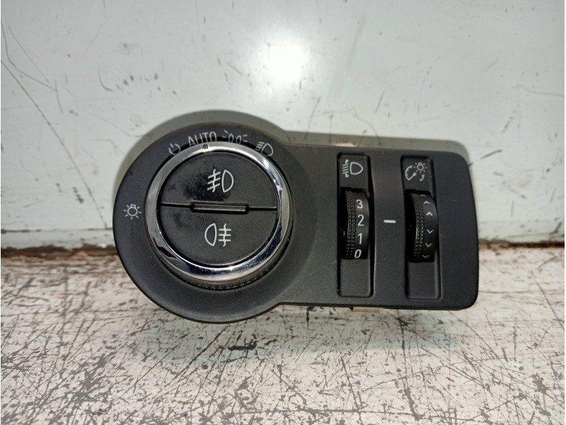 Recambio de mando luces para chevrolet cruze ls+ referencia OEM IAM 13301752 251508 