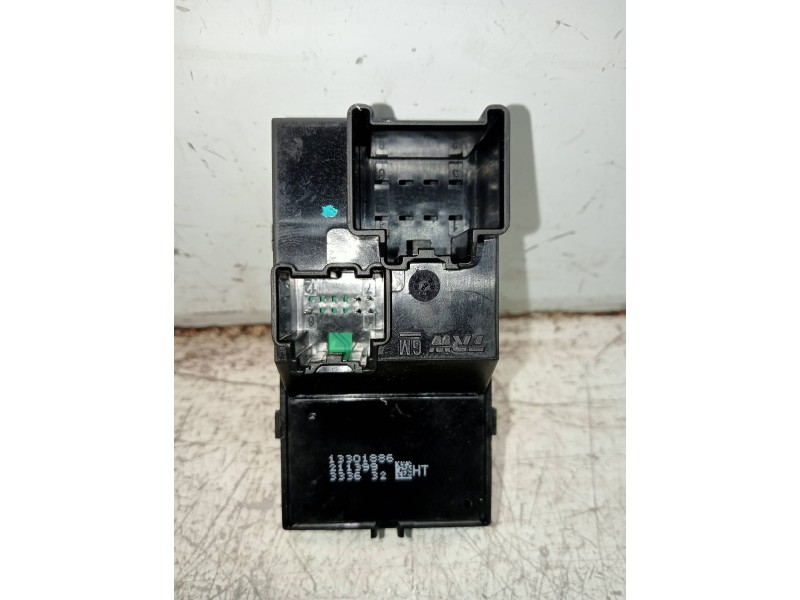 Recambio de mando elevalunas delantero derecho para opel astra j lim. enjoy referencia OEM IAM 13301886 211399 3336