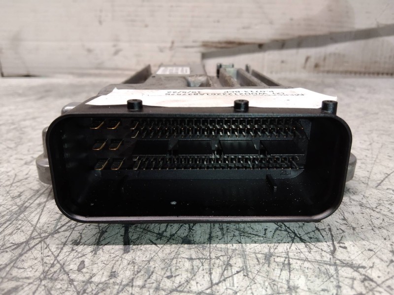 Recambio de centralita motor uce para mercedes clase e (w212) familiar 3.0 cdi cat referencia OEM IAM 0281030109 A6429005901 DCU