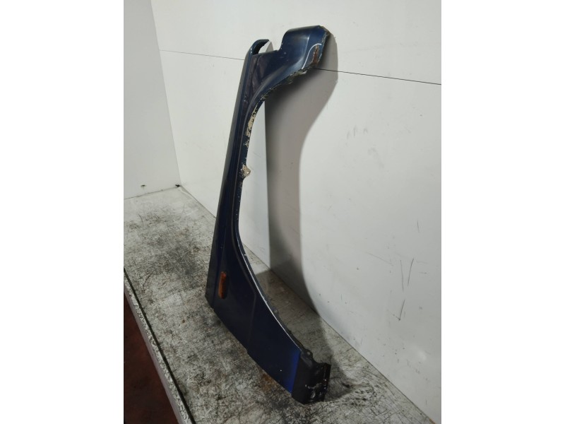 Recambio de aleta delantera derecha para mitsubishi montero (l040) 2.5 turbodiesel referencia OEM IAM   