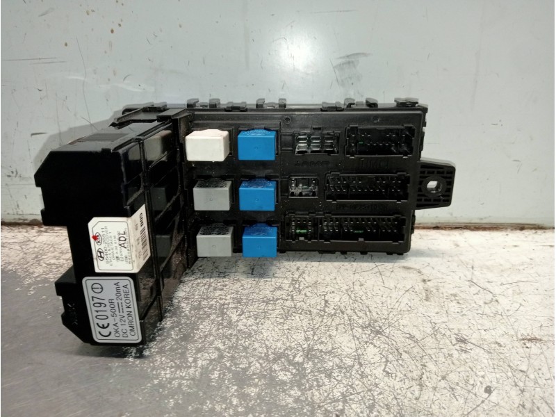 Recambio de caja reles / fusibles para hyundai santa fe (sm) 2.0 crdi cat referencia OEM IAM 9118826105  