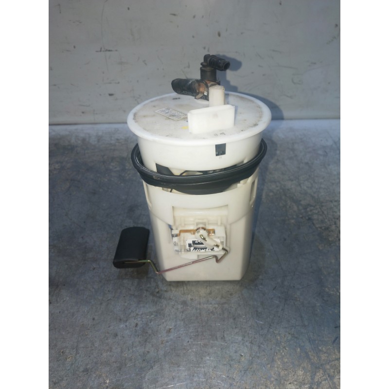 Recambio de bomba combustible para hyundai elantra (xd) 1.6 comfort (5-ptas.) referencia OEM IAM 311102D030 2000350640 