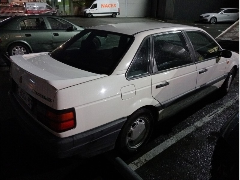 volkswagen passat berlina (312) del año 1992