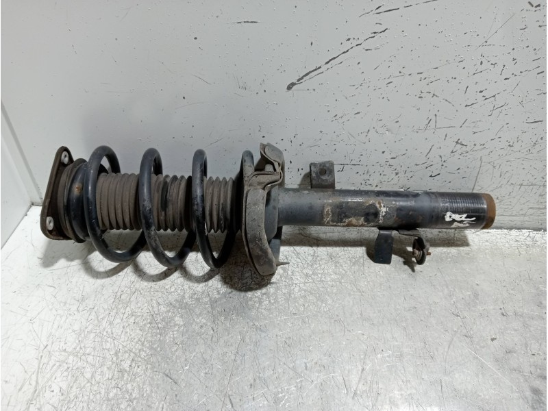 Recambio de amortiguador delantero derecho para ford kuga (cbs) titanium referencia OEM IAM CV6118K001AAD  