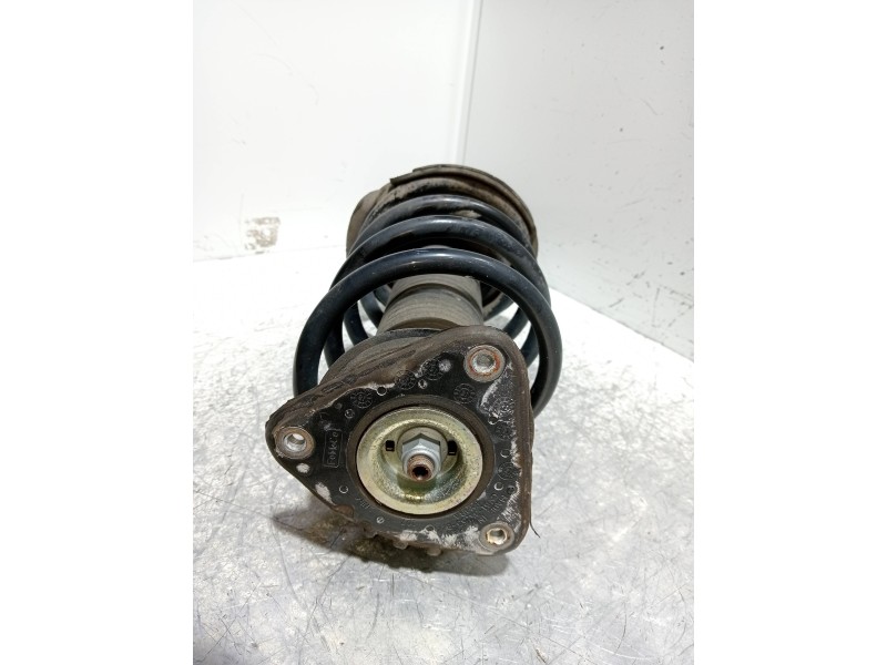 Recambio de amortiguador delantero derecho para ford kuga (cbs) titanium referencia OEM IAM CV6118K001AAD  